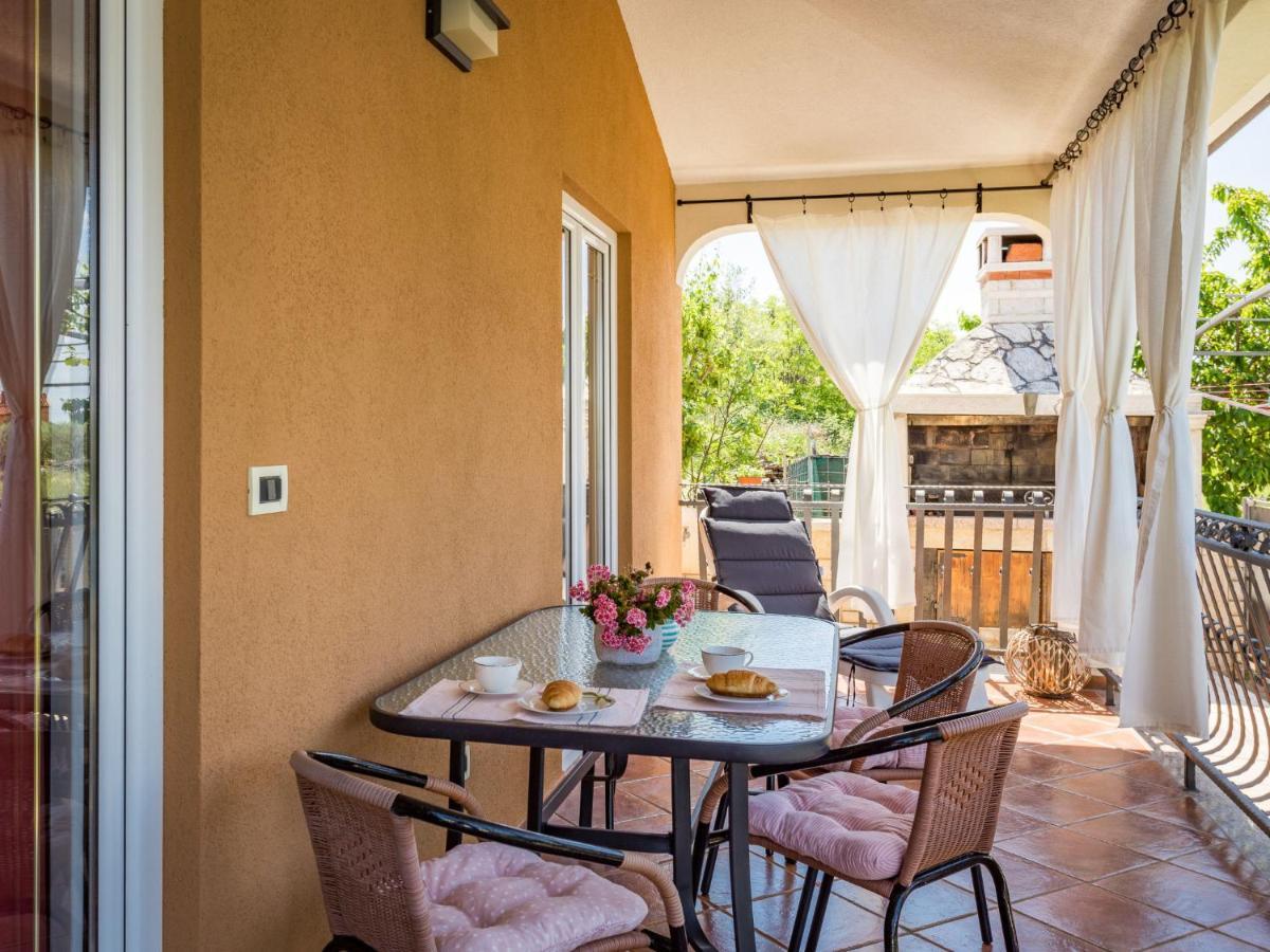 Apartment Cancar-1 By Interhome Porec Exterior photo